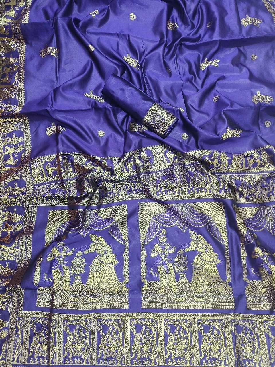 Banarasi Soft Silk Saree: Exquisite Fabric with Jacquard Border-Blue-2