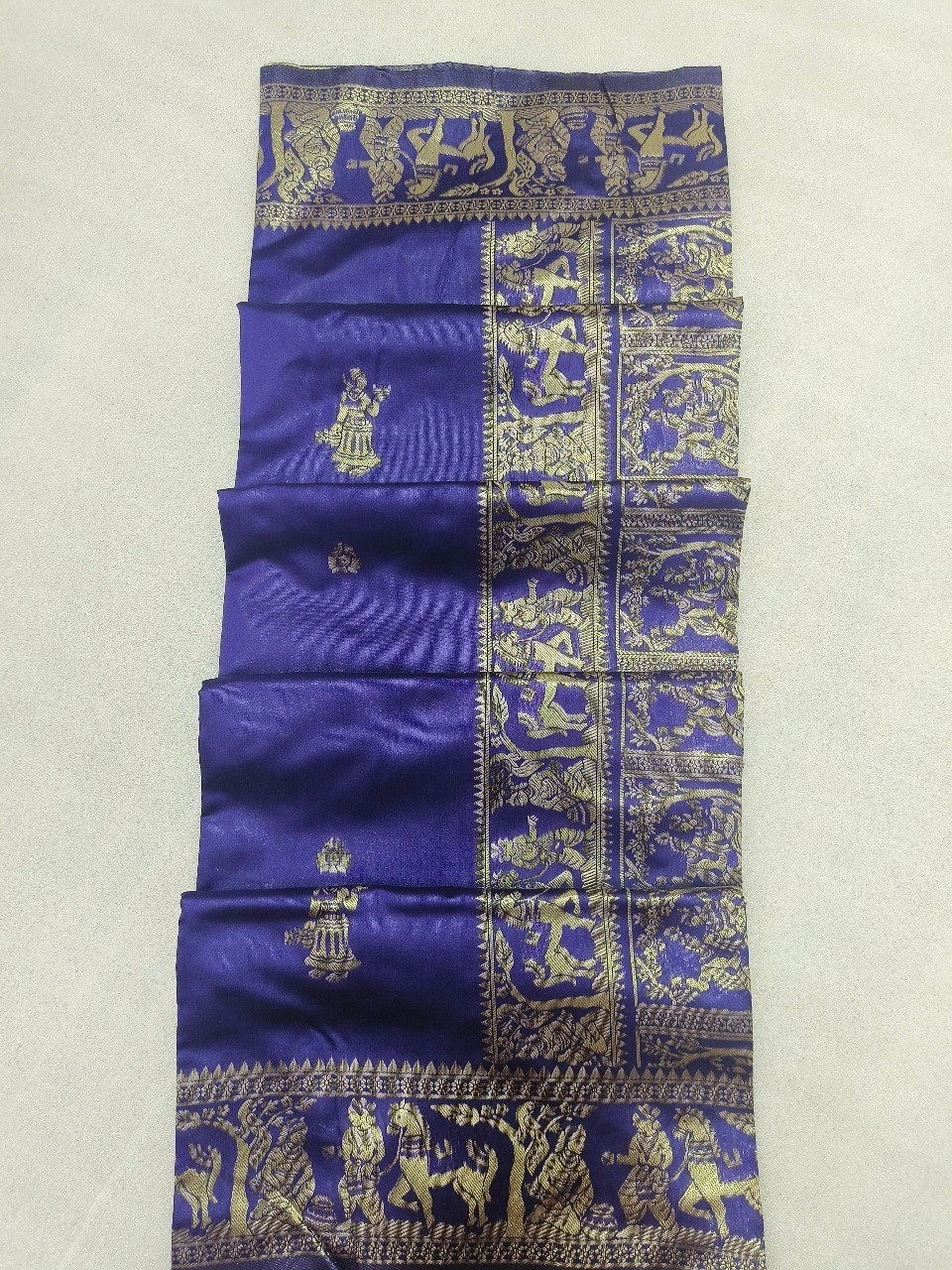 Banarasi Soft Silk Saree: Exquisite Fabric with Jacquard Border-Blue-3