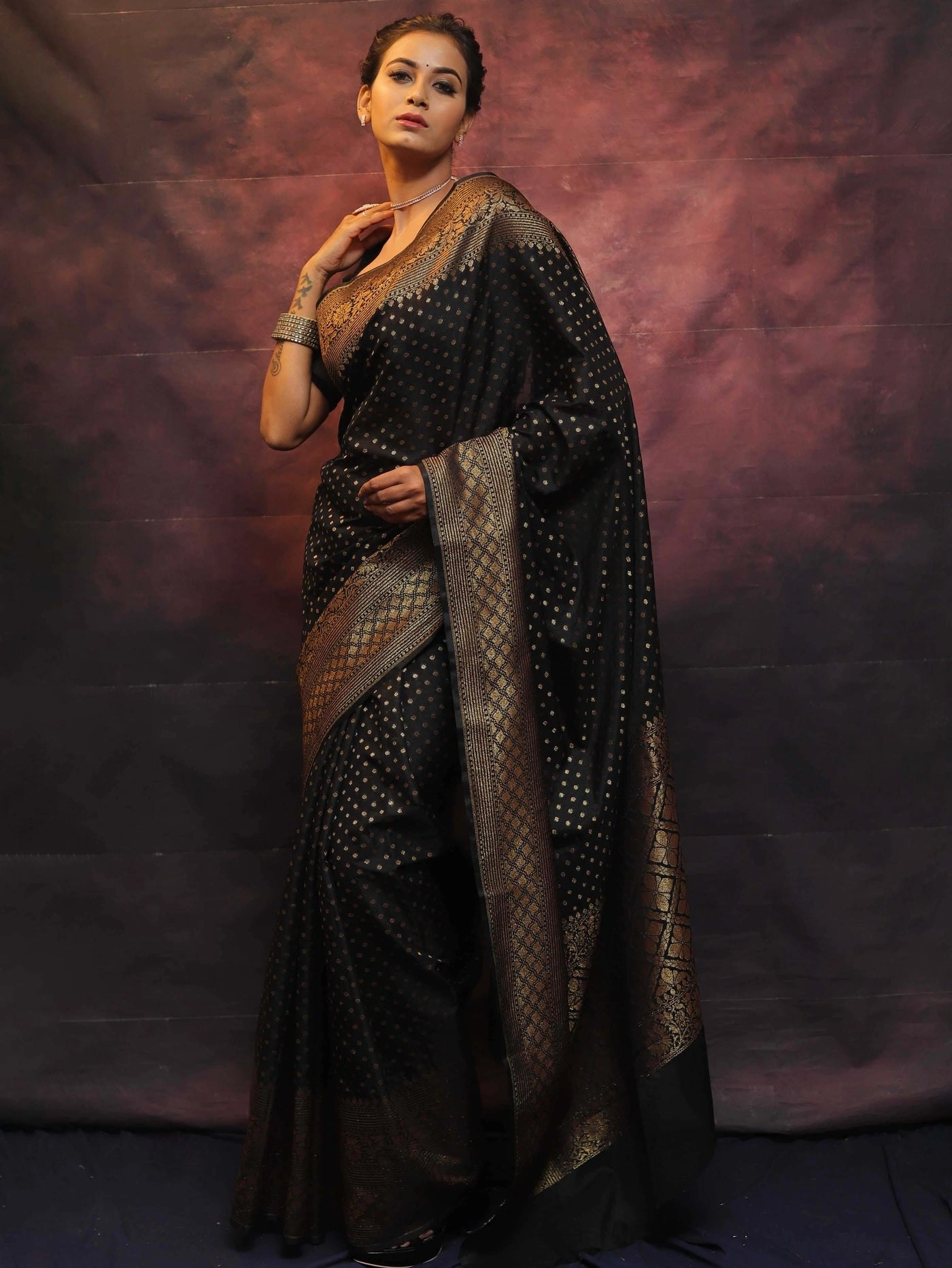 Pure Banarasi Soft Silk Saree with Stunning Copper Zari Weaving-Black-4