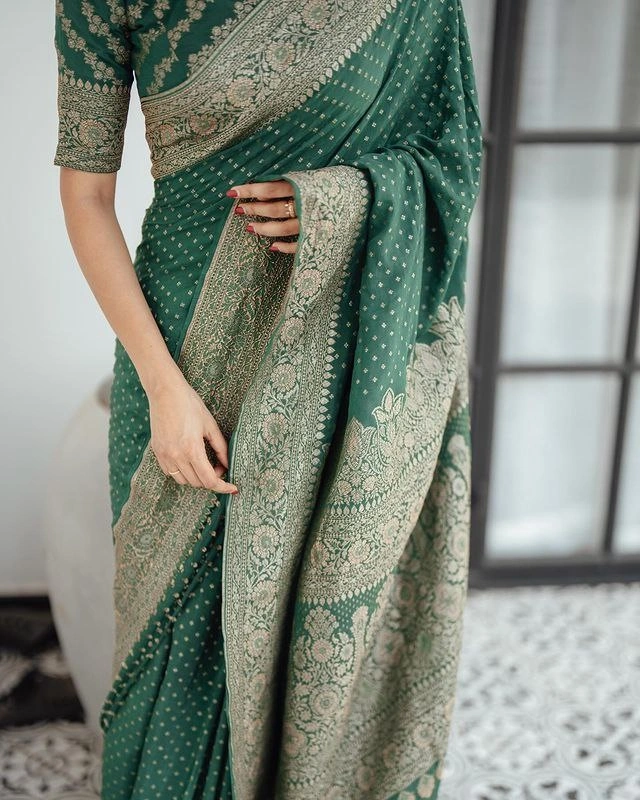 Pure Banarasi Soft Silk Saree with Copper Zari Weaving-Green-2