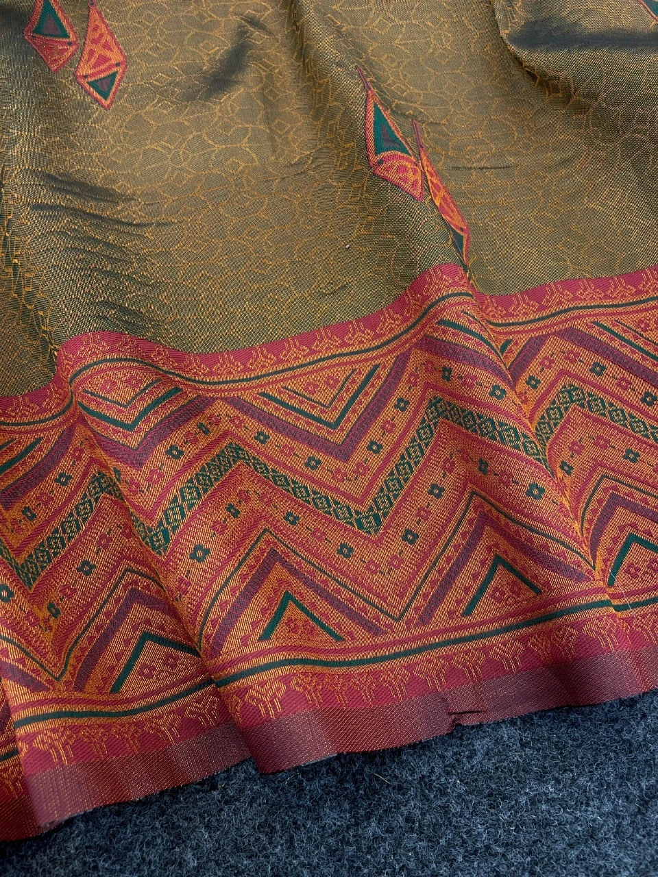 Banarasi Soft Silk Saree: Elegant Jacquard Work with Pure Zari-Mahendi-1