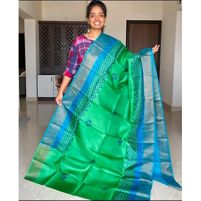 YNF Handloom Tussar Saree: Elegant Panel Design with Gold Borders