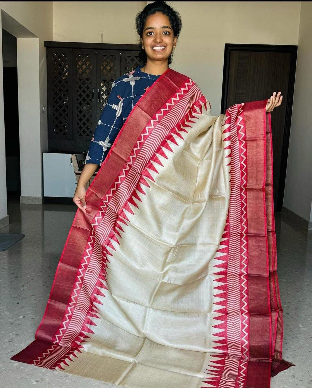 Handloom Tussar Saree: Elegant Panel Design with Gold Borders-MKD-53-A-White