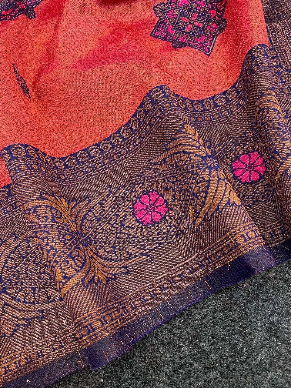 Exquisite Banarasi Silk Saree with Jacquard and Zari Work-Red-2