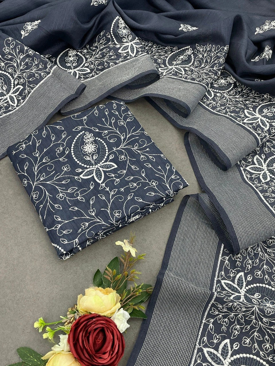 Embroidered Cotton Saree with Stunning Havli Work-Grey-1