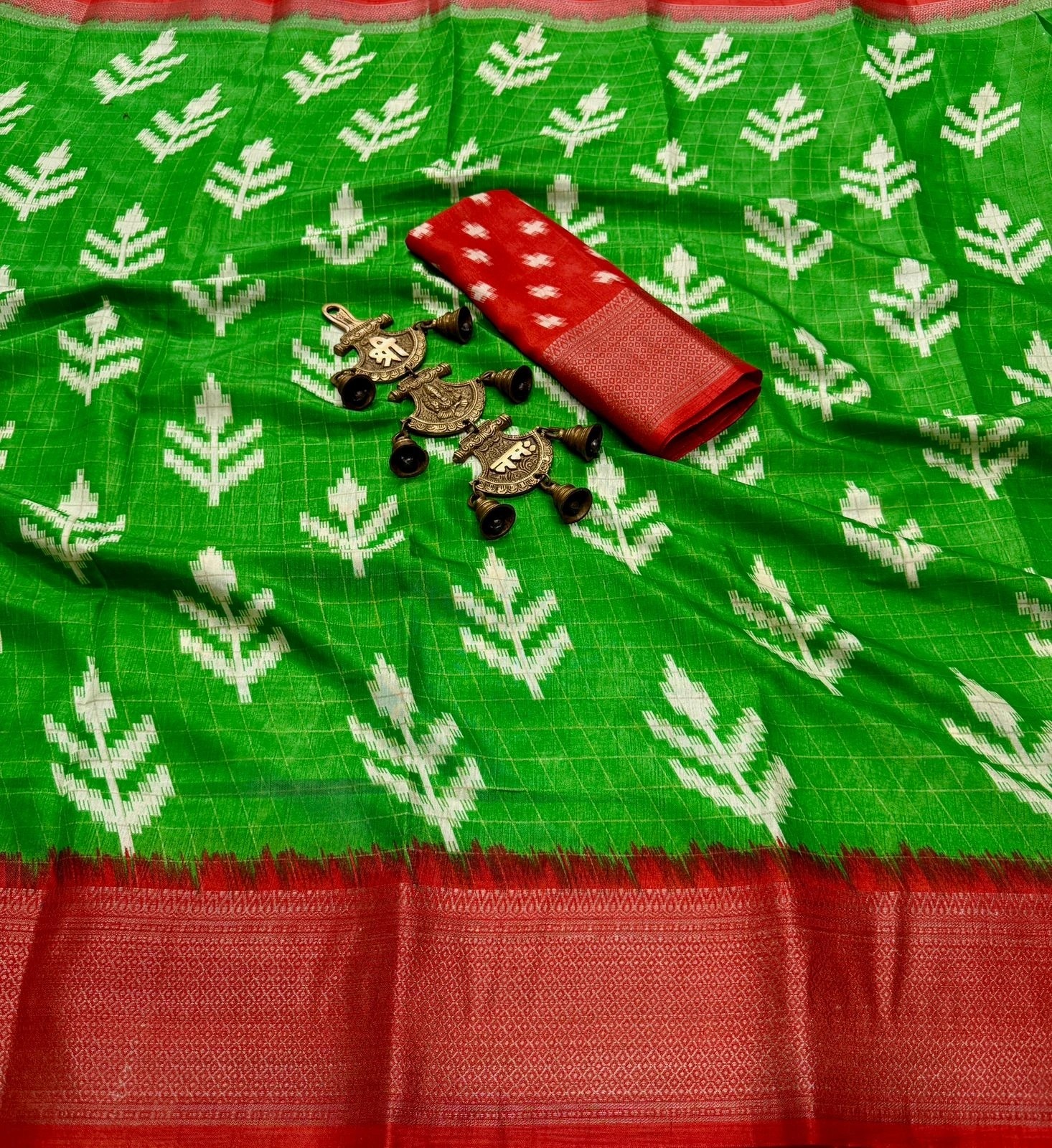 Floral Elegance: Dola Saree with Gold Borders and Blouse-Green-1