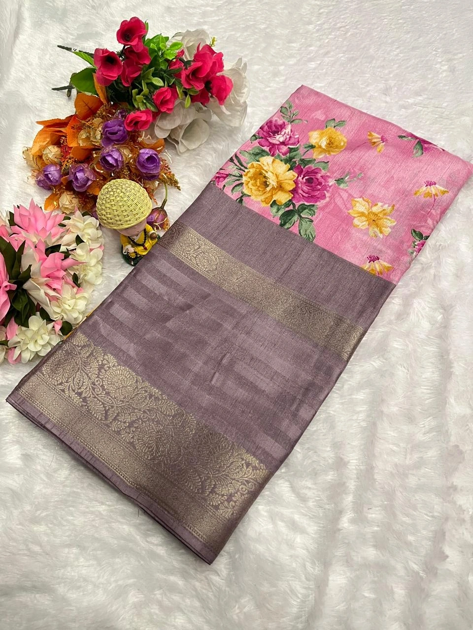 Beautiful Dola Silk Saree with All-Over Jequrd Border and Running Blouse-RKC-09-Pink