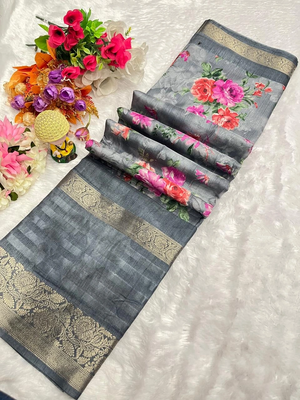 Beautiful Dola Silk Saree with All-Over Jequrd Border and Running Blouse-Grey-1