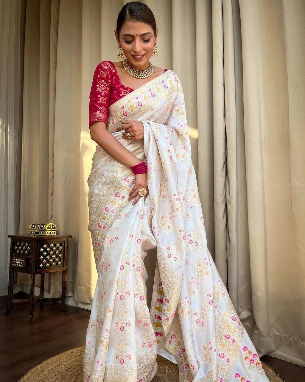 Soft Silk Jacquard Border Saree with Stunning Pallu - Perfect for Weddings and Parties-White-1