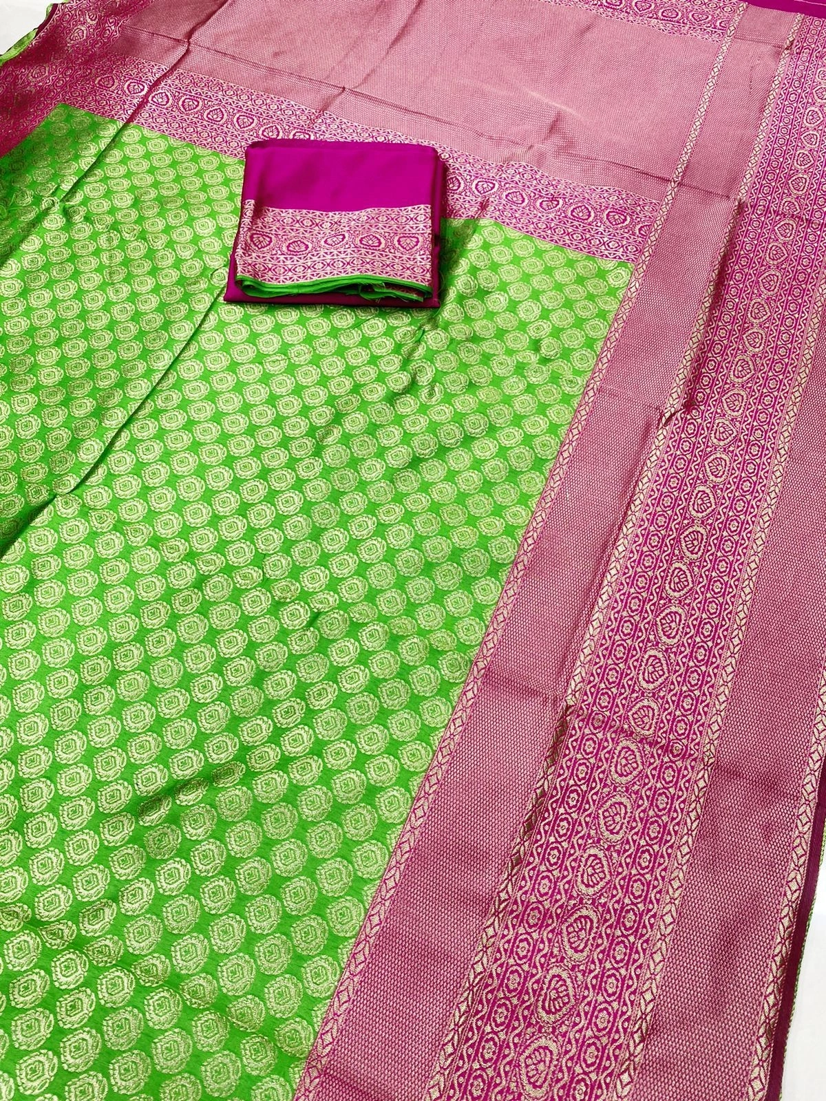 Organic Banarasi Sarees: Intimate &amp; Big Fat Wedding Ready-Pista-3