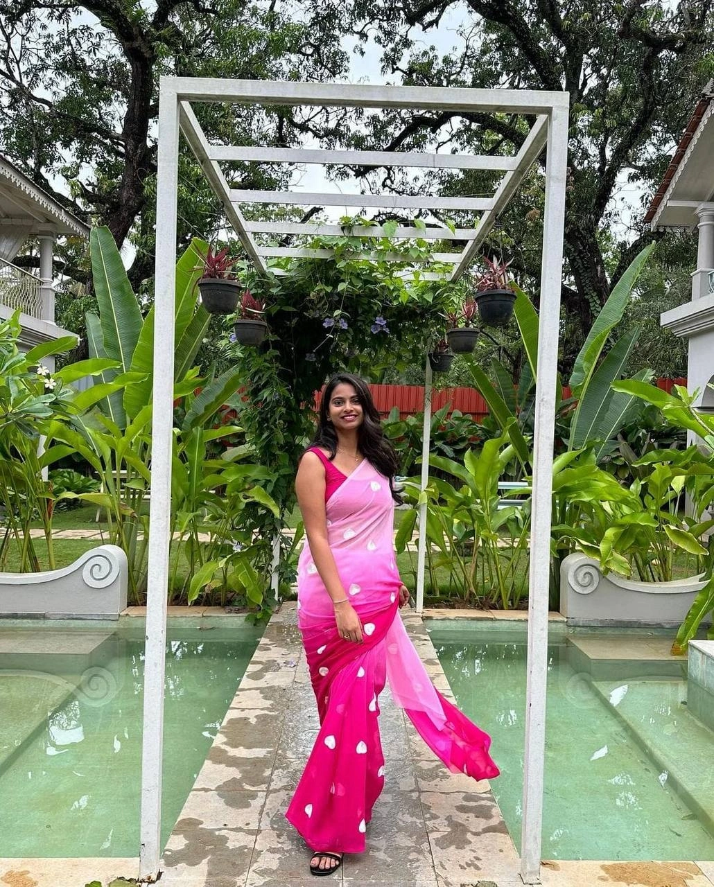 Gorgeous Georgette Saree with Heart Embroidery-Pink-5