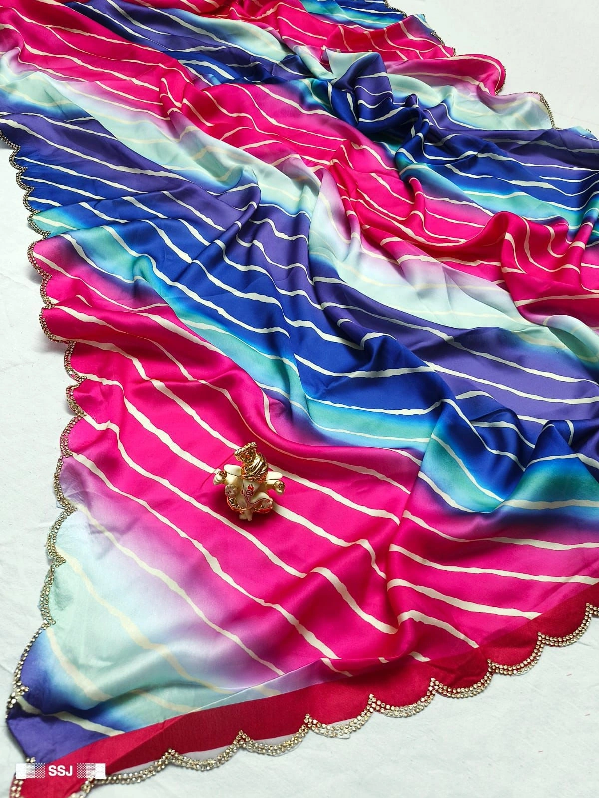 Multicolour Diamond Silk Saree with Running Blouse-Blue-1