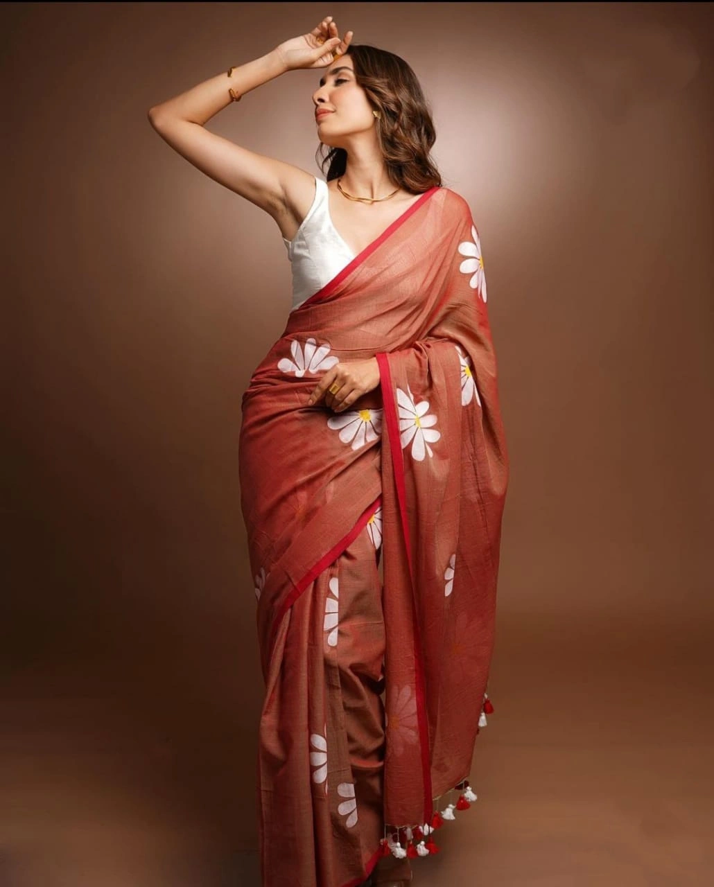 Premium Linen Cotton Sarees: Exquisite Floral Digital Print with Matching Blouse-Red-2