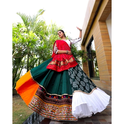 YNF Muslin Cotton Lehenga Set with Real Mirror Work - Complete Ensemble