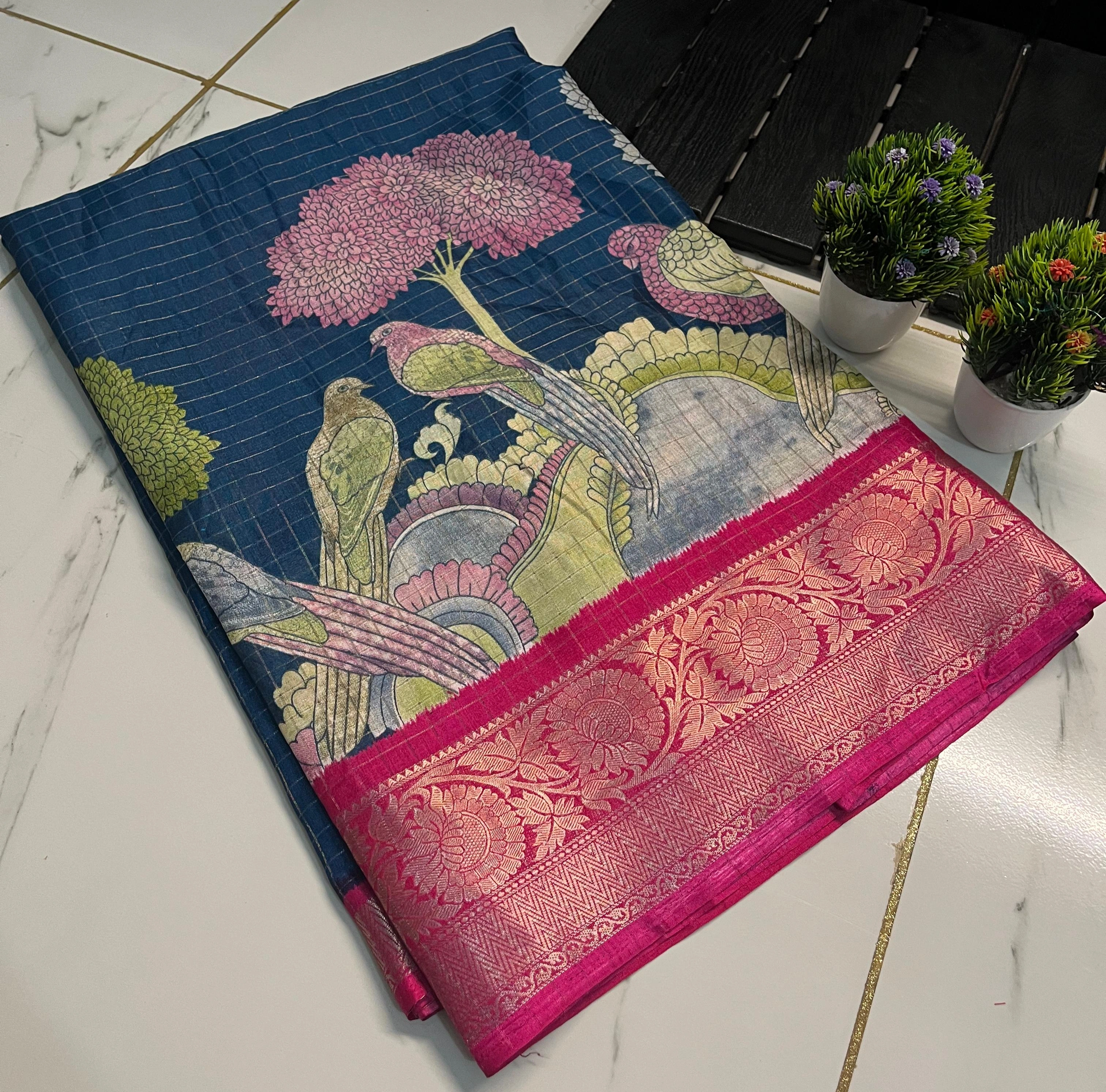 Antique-Inspired Dola Silk Saree: 7 Colors Available-Morpich-1