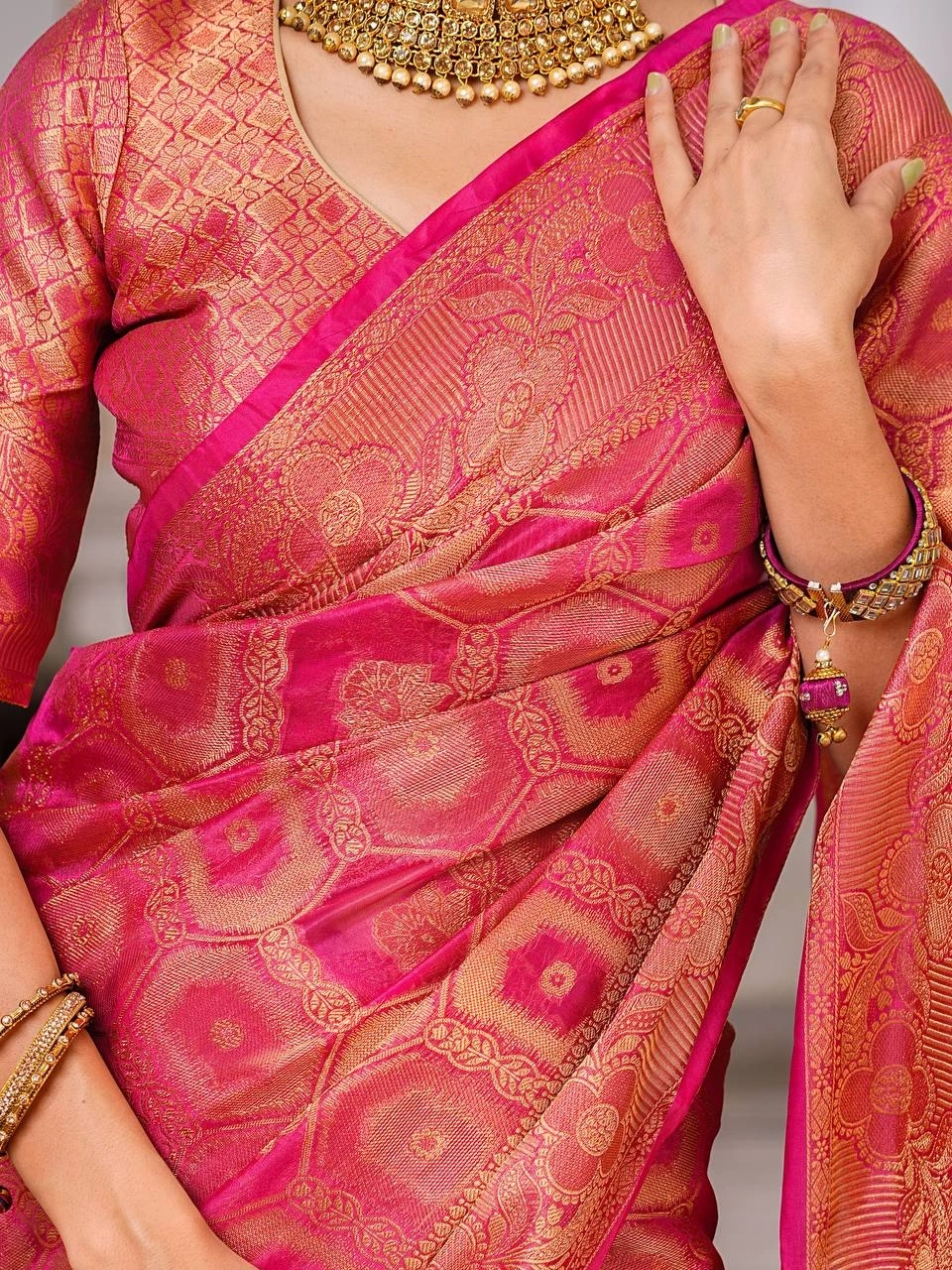 Regal Charm: Pure Organza Saree with Enchanting Tassels and Intricate Brocade-Pink-3