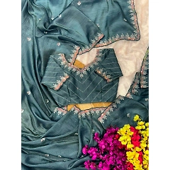 Gold Crush Jericho Saree: Exquisite Embroidered Fabric with Stunning Details