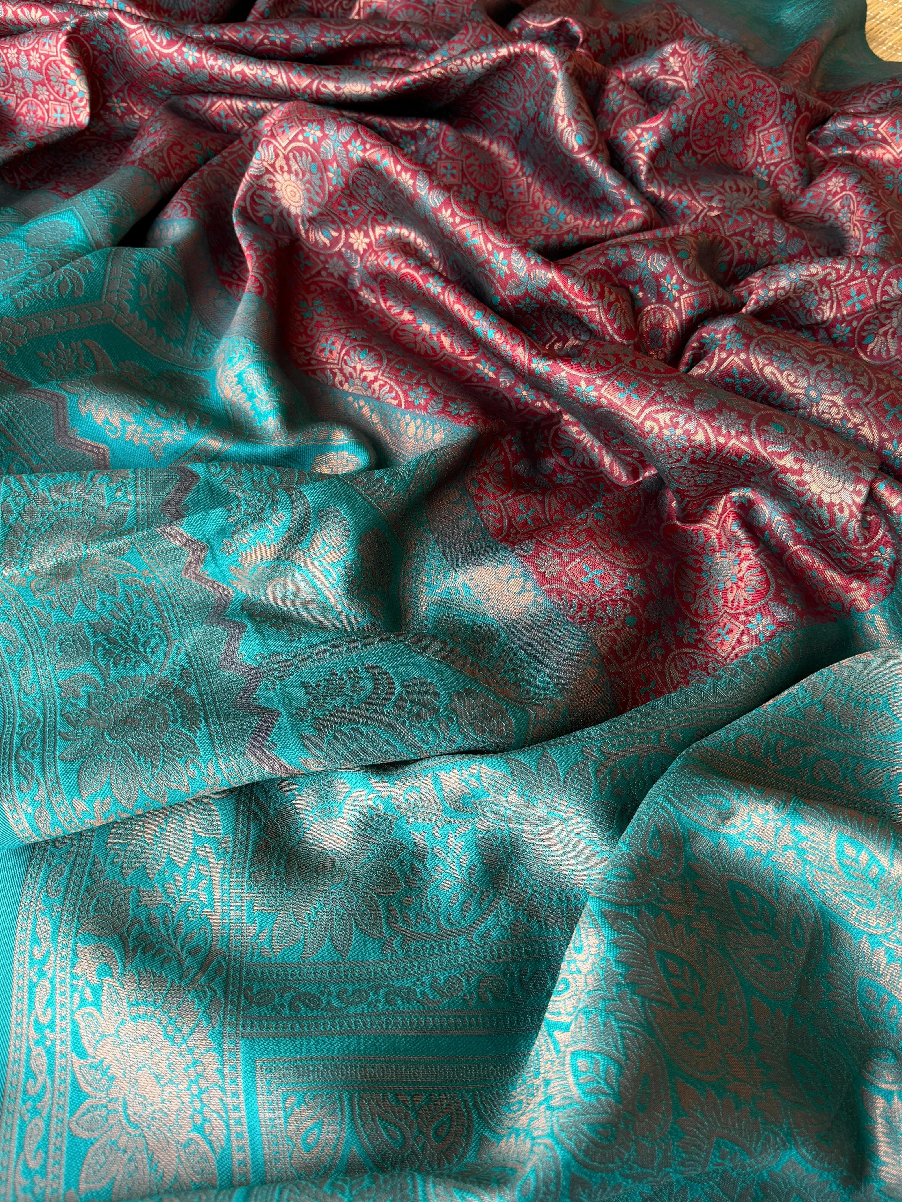 Soft Kanjivaram Silk Saree: Rich Patola Weaving, Delicate Zari, Designer Blouse-Sky Blue-2