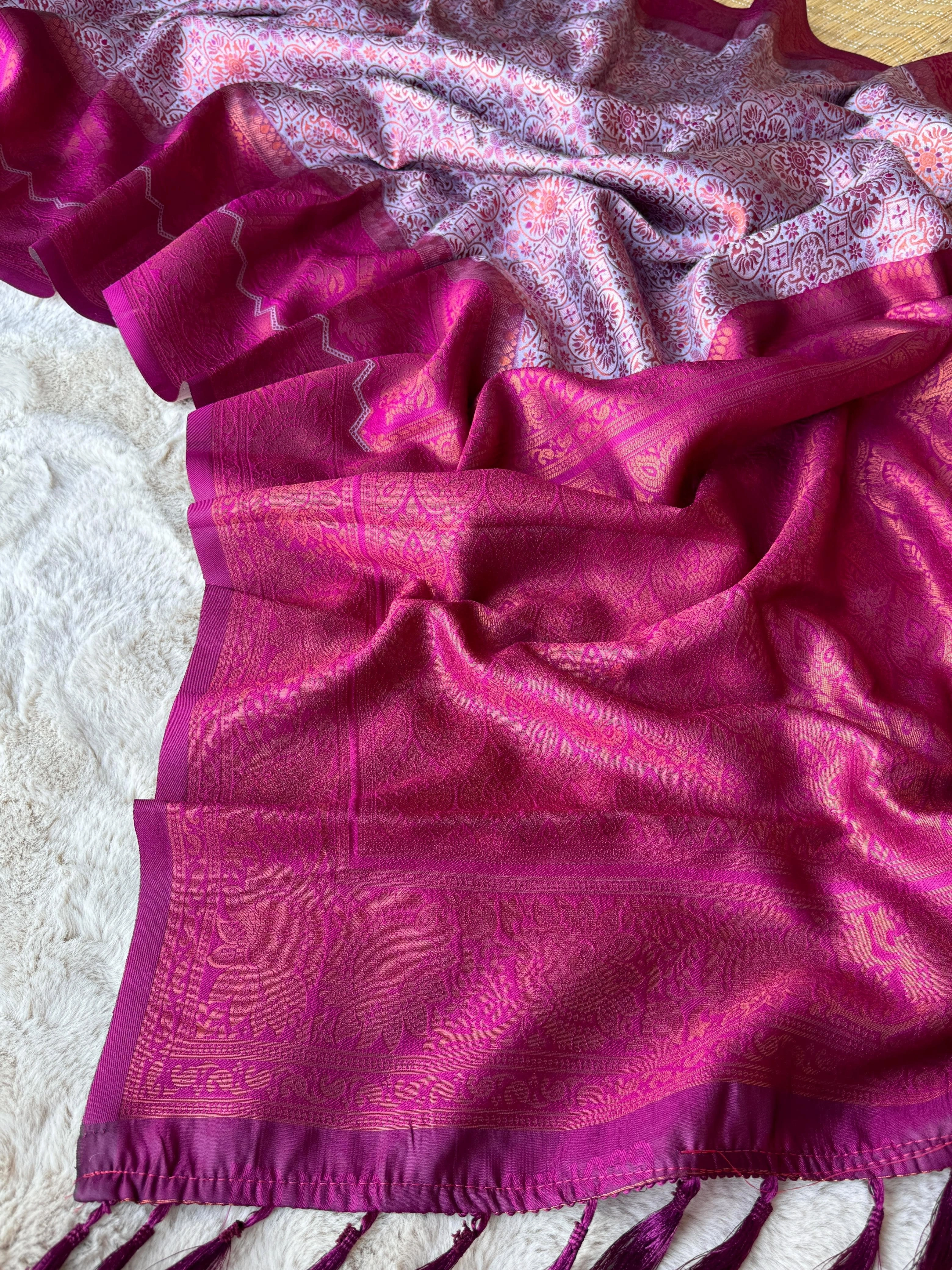 Soft Kanjivaram Silk Saree: Rich Patola Weaving, Delicate Zari, Designer Blouse-RVV-02-Pink