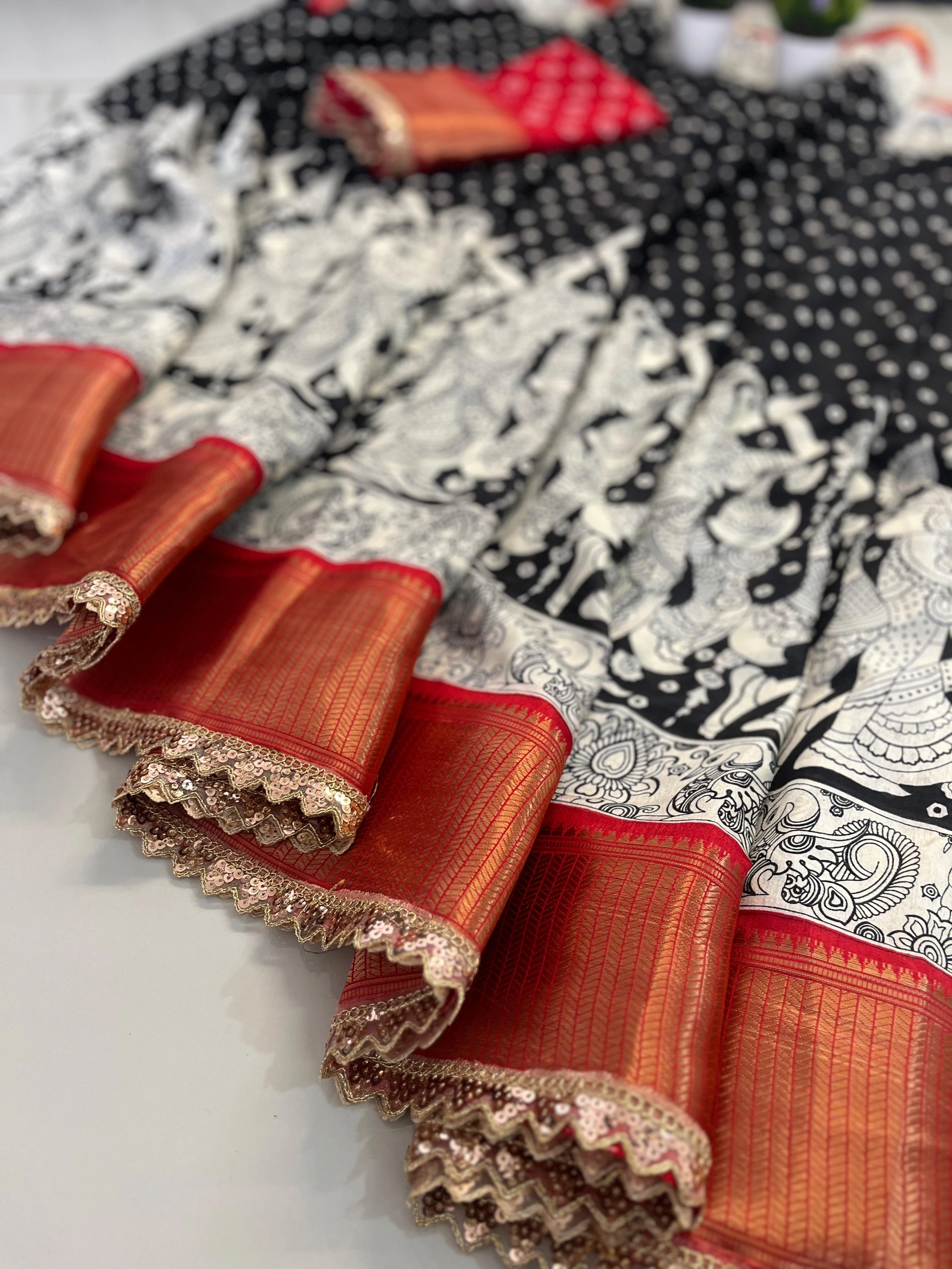 Trendy Lace Patti Dola Silk Saree with Stunning Lace Work-Black-4