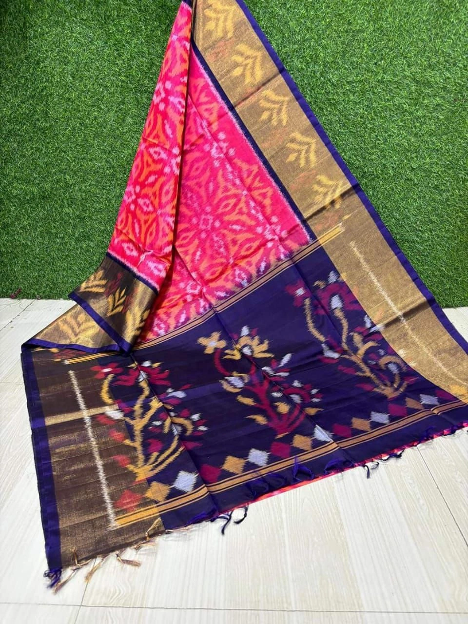 Exclusive Double Weaving Silk Sarees with Stylish Twill Ikat Design-RRI-07-Rani