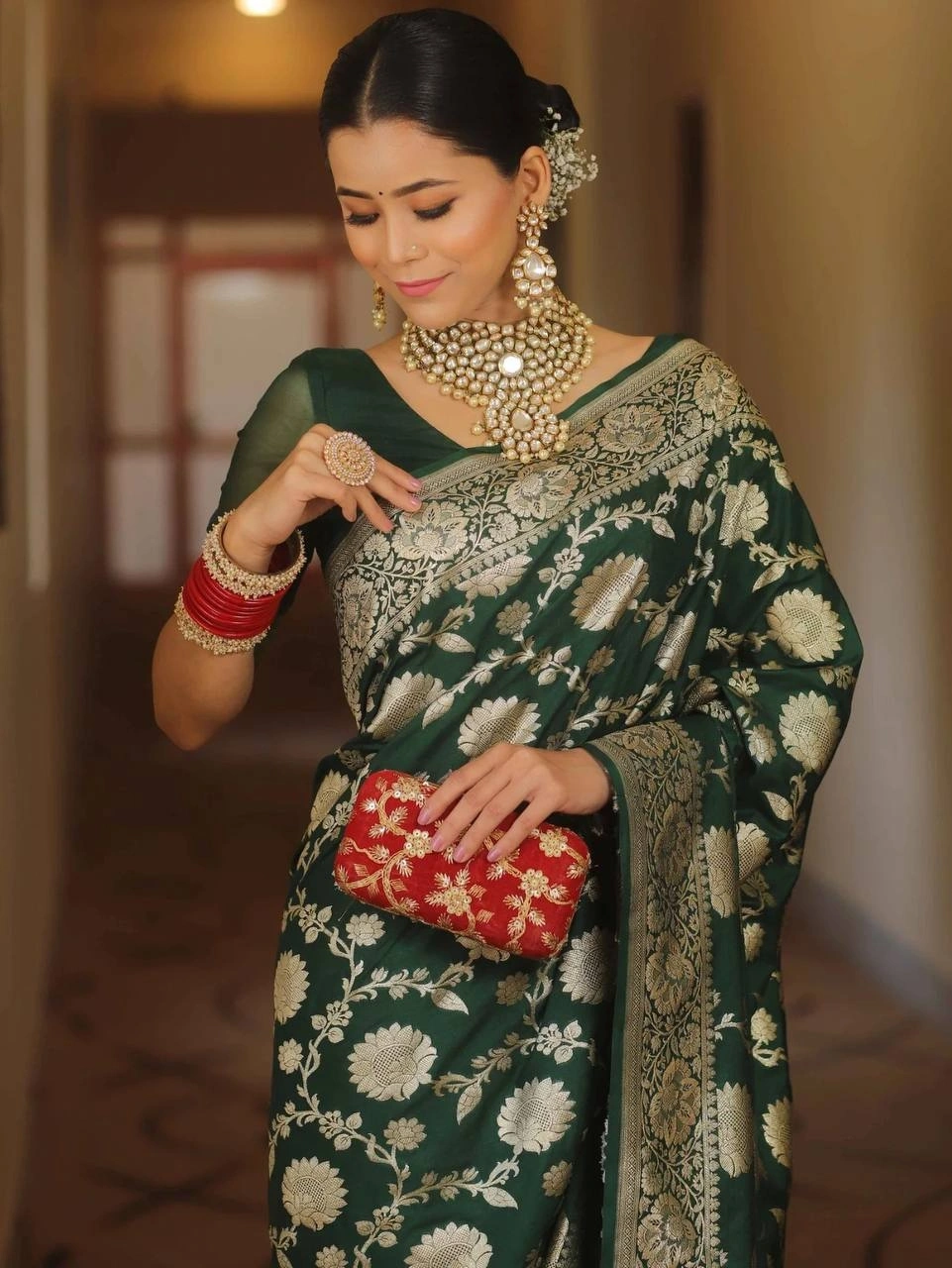 Breathable Organic Banarasi Sarees for Your Dream Wedding Look-Green-2