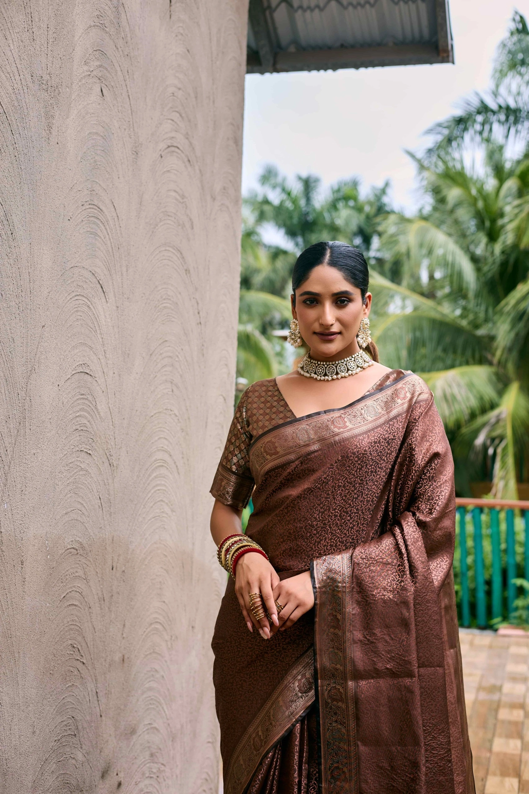 Soft Kubera Dharmavaram Pattu Kanjivaram Saree: Opulent Zari Weaving, Exquisite Design-Brown-1