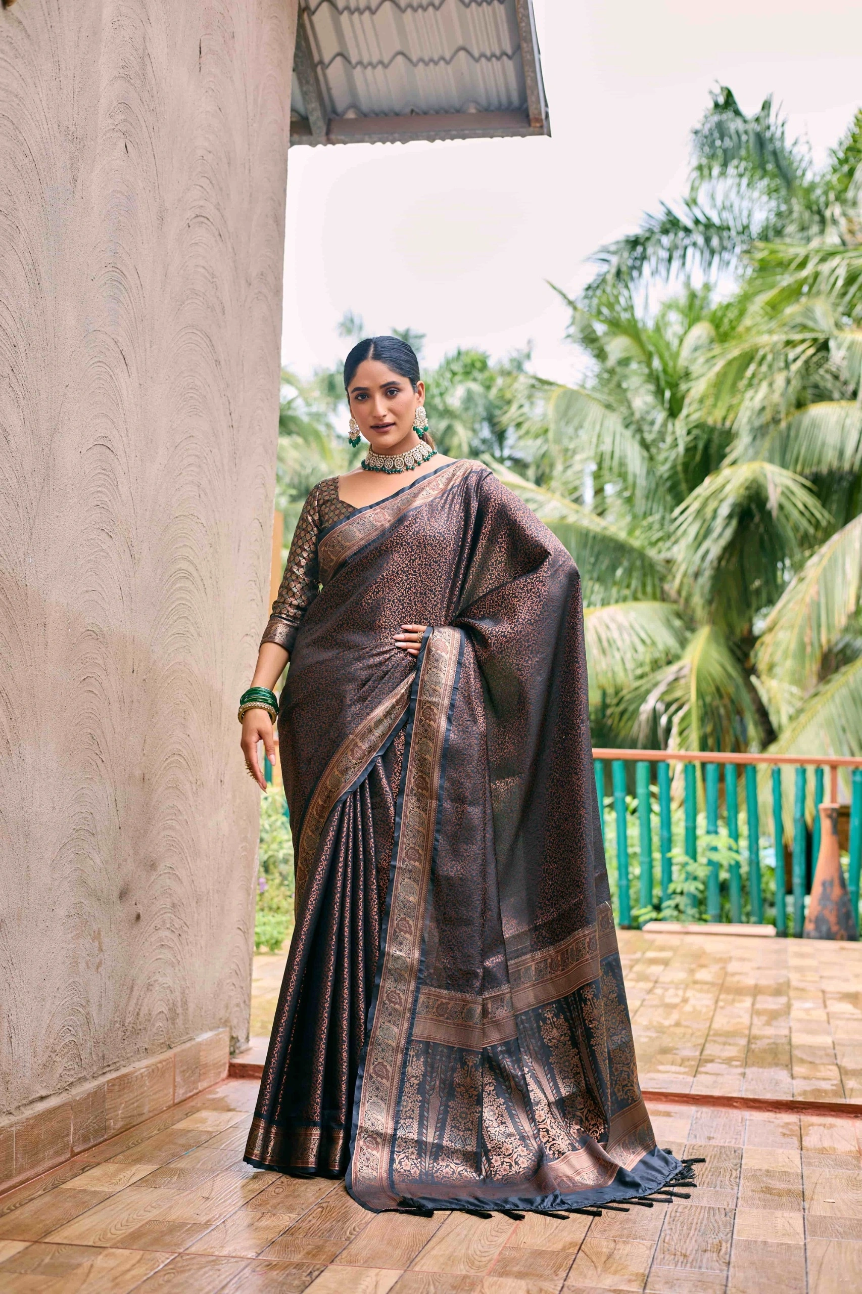 Soft Kubera Dharmavaram Pattu Kanjivaram Saree: Opulent Zari Weaving, Exquisite Design-Blue-2