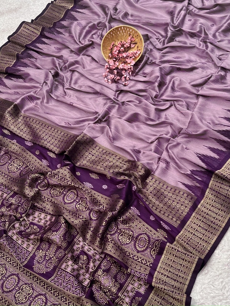 Exclusive Tussur Silk Saree: Temple Border, Contrast Pallu &amp; Tassels-ANT-39-Purple