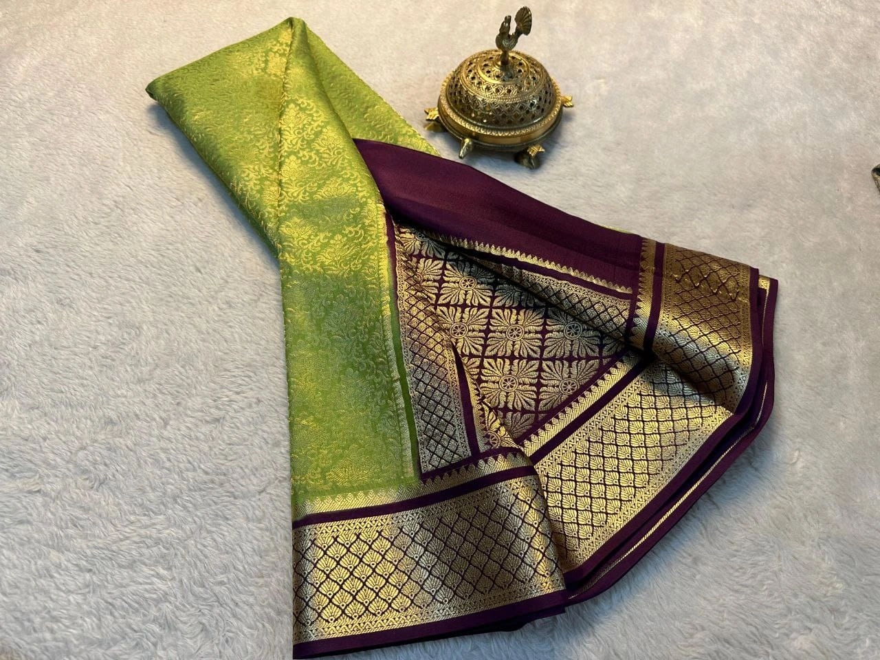 Pure Brocade Mysore Silk Sarees: Exquisite, Zari-woven Silk Elegance-Green-1