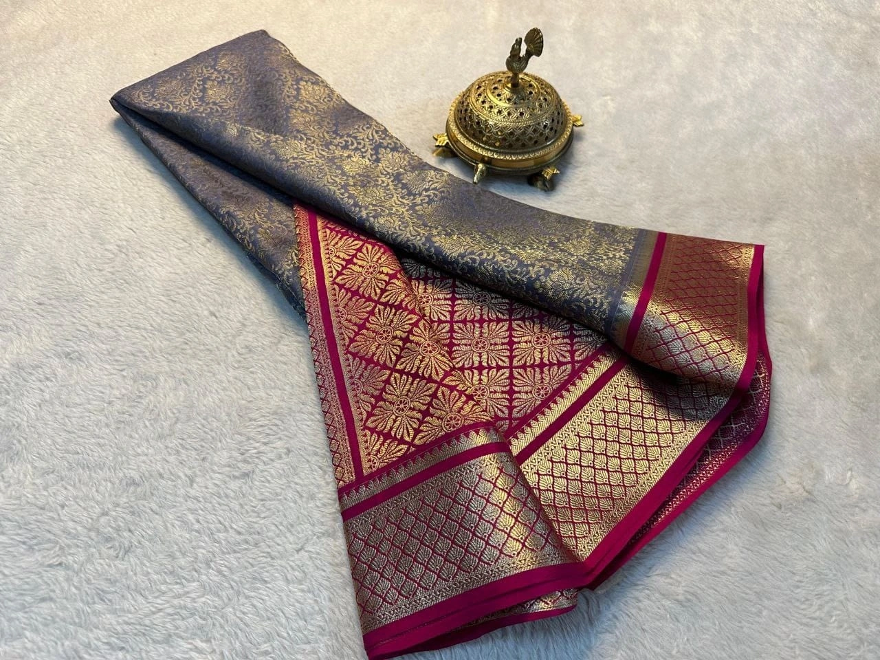 Pure Brocade Mysore Silk Sarees: Exquisite, Zari-woven Silk Elegance-Grey-1