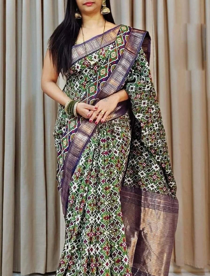 Latest Exclusive Double Weaving Silk Sarees with Waterart Flower Print-Green-1