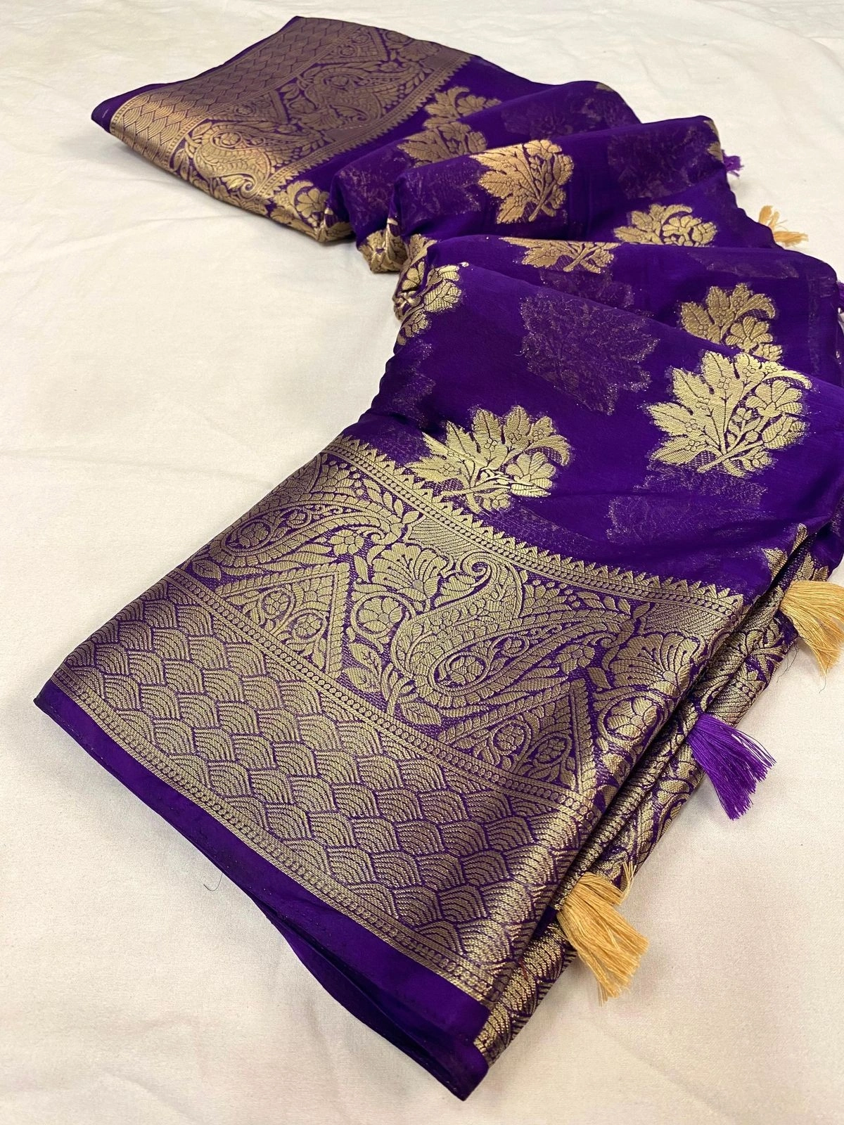 Pure Chinnon Saree: Elegant Jacquard Zari Butta, Stunning Border &amp; Rich Pallu-APE-19-Blue