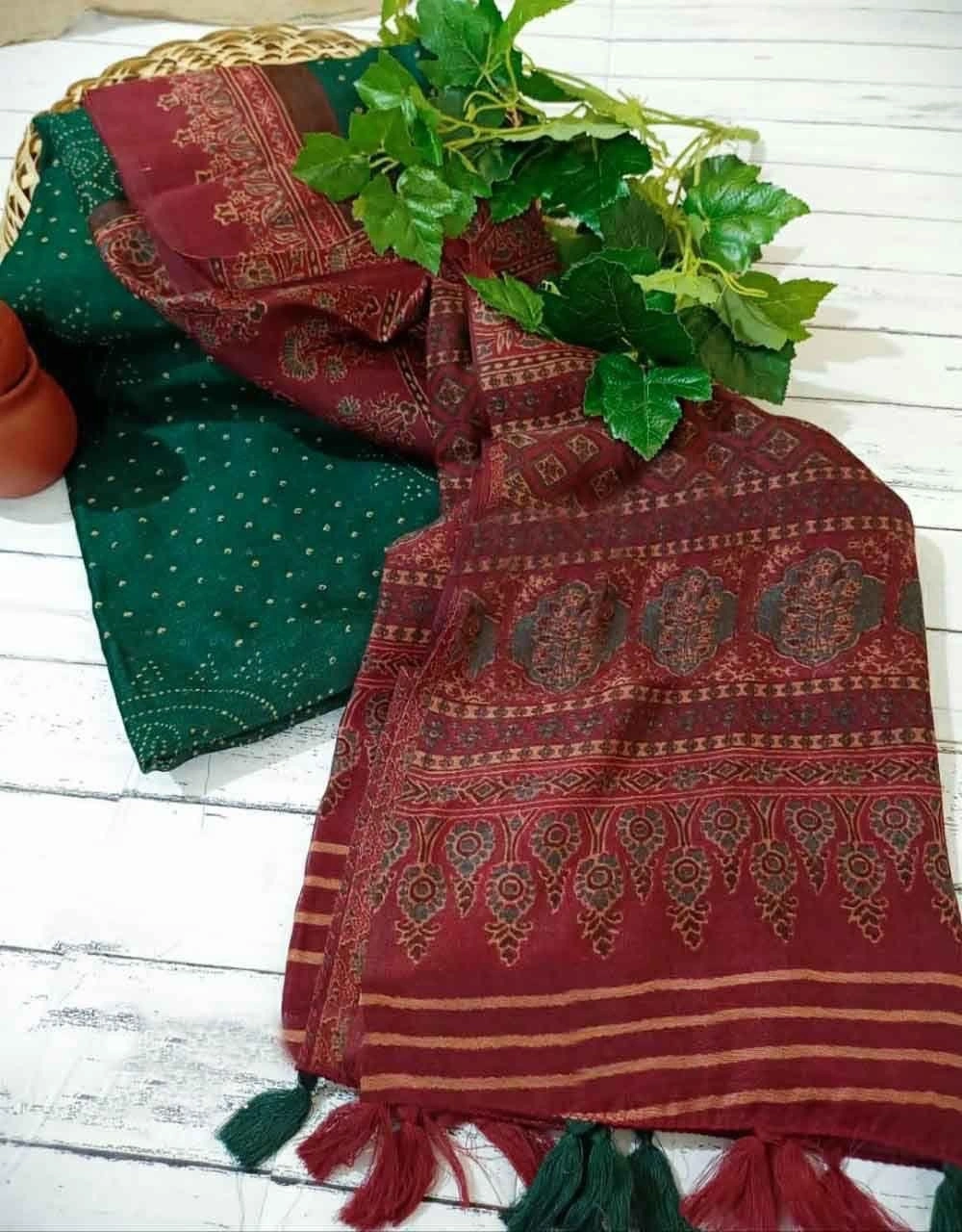 Fancy Tasseled Linen Saree with Ajrakh and Bandhani Prints-ANT-47-DarkGreen