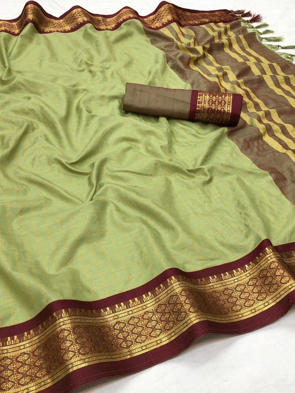 Heavy Cotton Silk Saree with Rich Jacquard Border and Blouse Piece - 6.3 Meters-Green-1