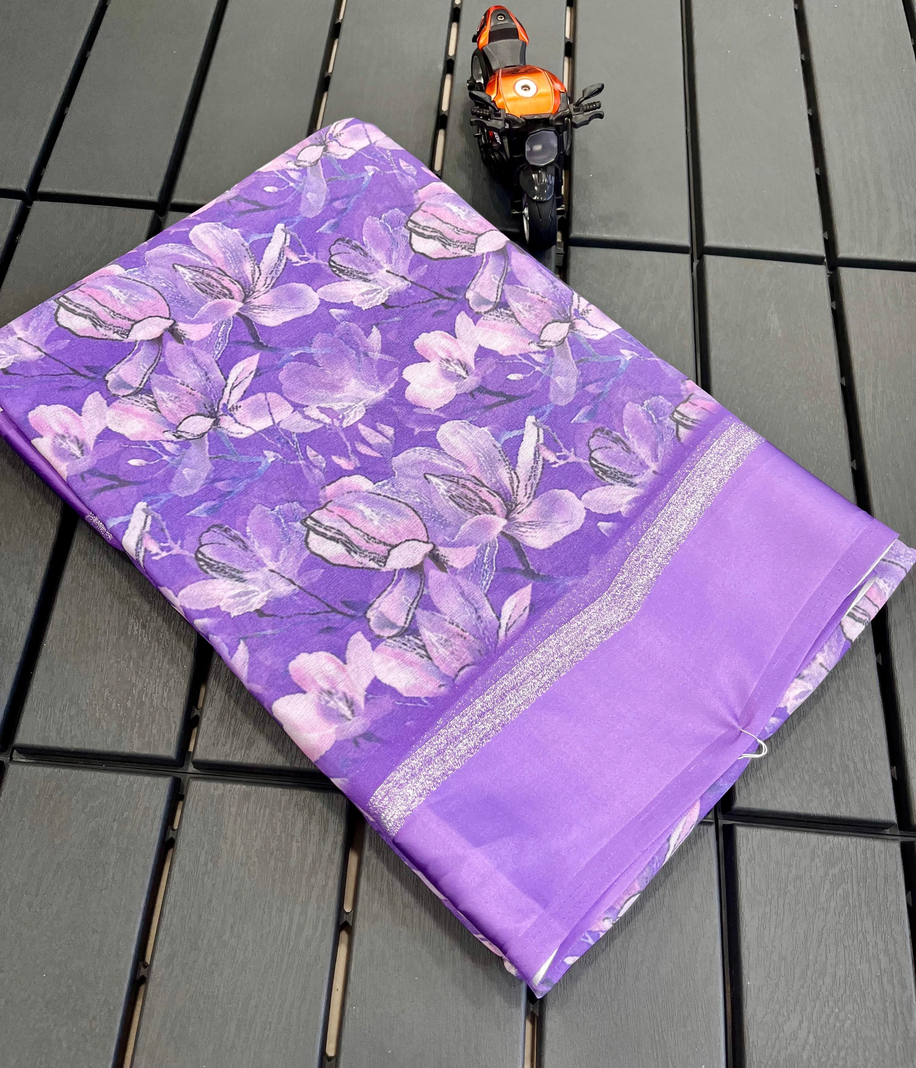 Lavender Silk Saree: Exquisite Design with Satin Pata Border-RUN-34-Lavender