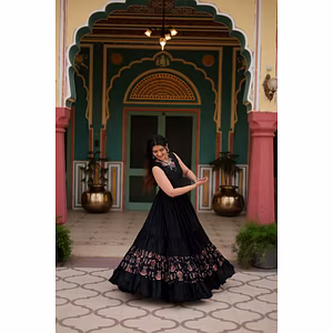 12-Meter Flared Gown: Elegant, Printed, and Adjustable. Perfect Fit for All