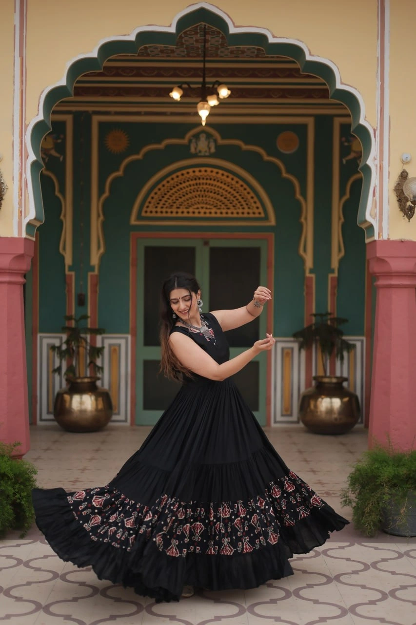 12-Meter Flared Gown: Elegant, Printed, and Adjustable. Perfect Fit for All-Black-1