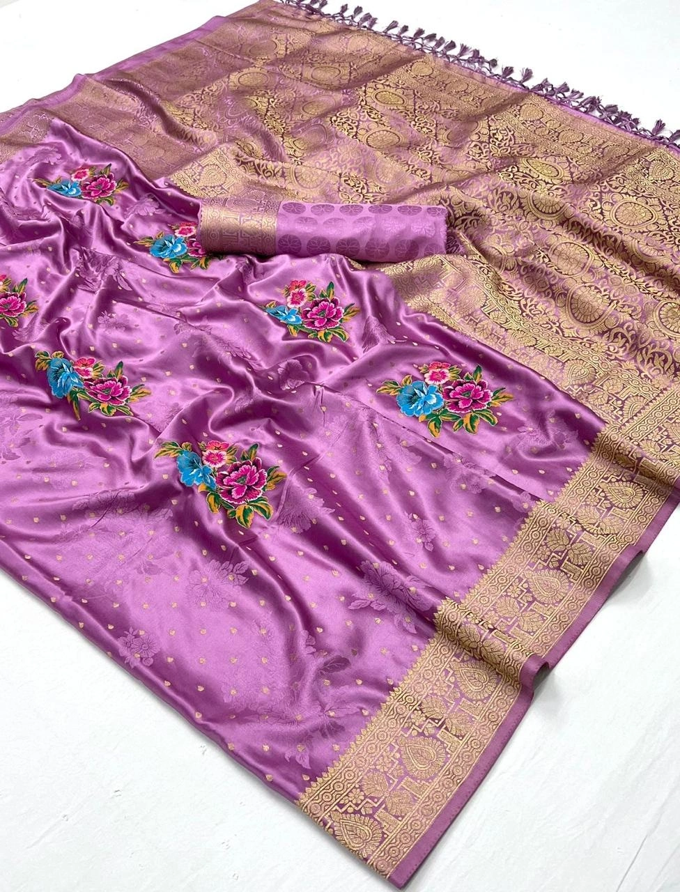 Luxurious Pure Satin Handloom Silk Saree: Elegant Tradition-Lavender-2