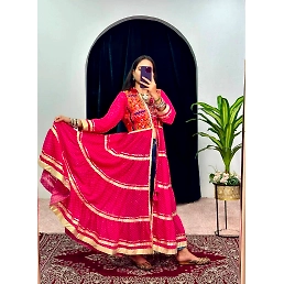 NAVRATRI SPECIAL: Trending Bandhani Georgette Shrug &amp; Blouse Set!