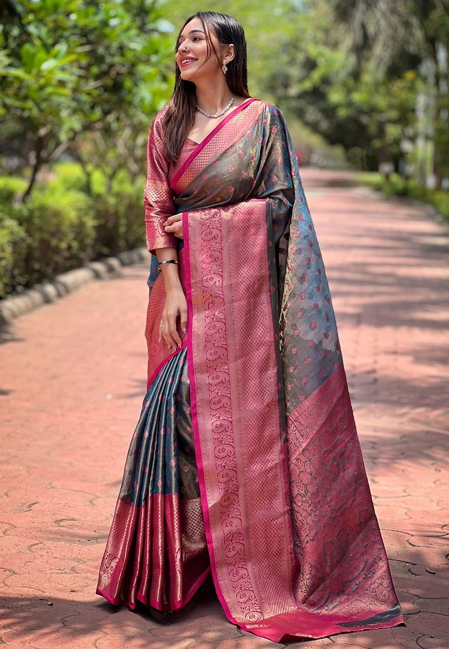 Zari Woven Kanchipuram Silk Saree with Brocade Blouse-Grey-2