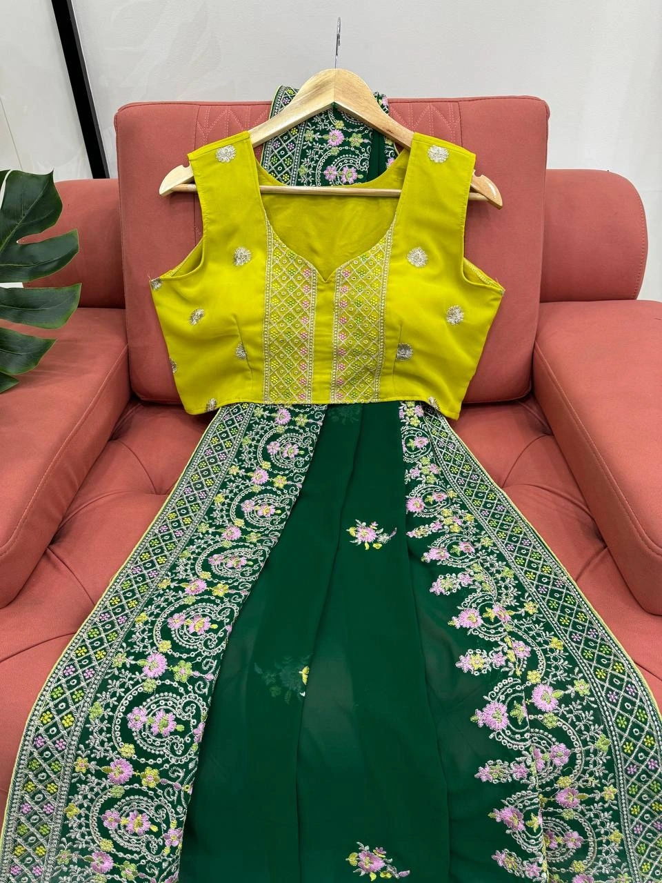 Beautiful Designer Saree: Georgette Fabric, Intricate Thread Work, Matching Blouse-Green-5