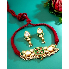 Kundan and Pearl Festive Jewelry Set - Freesize