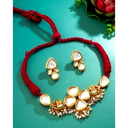 Kundan and Pearl Festive Jewelry Set - Freesize