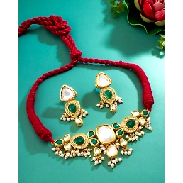 Kundan and Pearl Festive Jewelry Set - Freesize