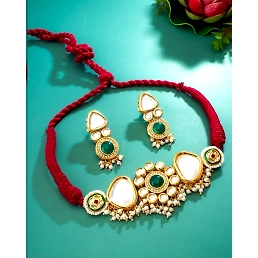 Kundan and Pearl Festive Jewelry Set - Freesize