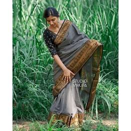 YNF Banarasi Silk Saree: Intricate Weaving, Brocade & Gold Zari Work