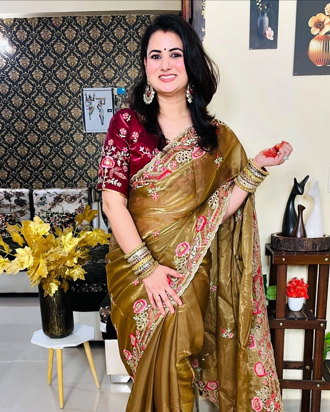 Zimmy Choo Silk Saree: Elegant Embroidery and Sequins-Beige-1