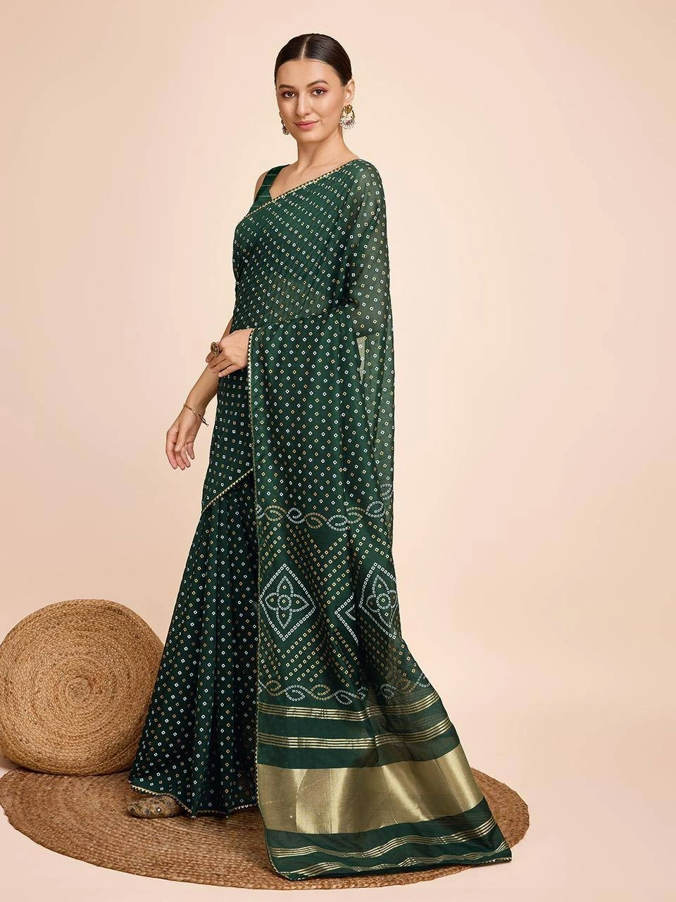 Exclusive Kanchi Border Silk Saree with Zari Weaving-Green-2