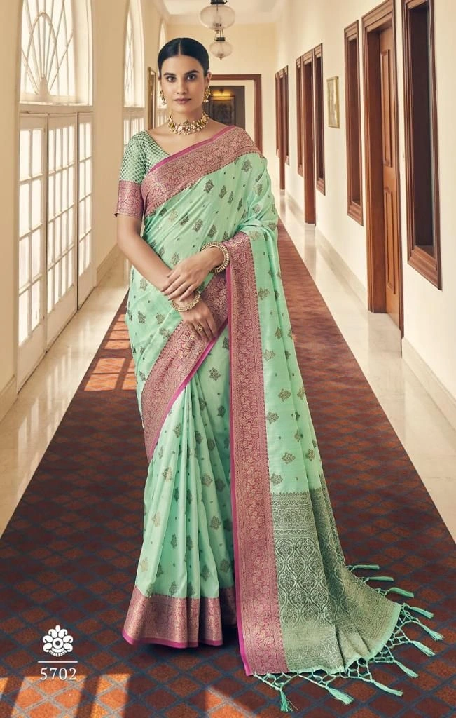 Zari Weave Silk Saree with Rich Pallu &amp; Tassels-RMNX-Ananta-Green